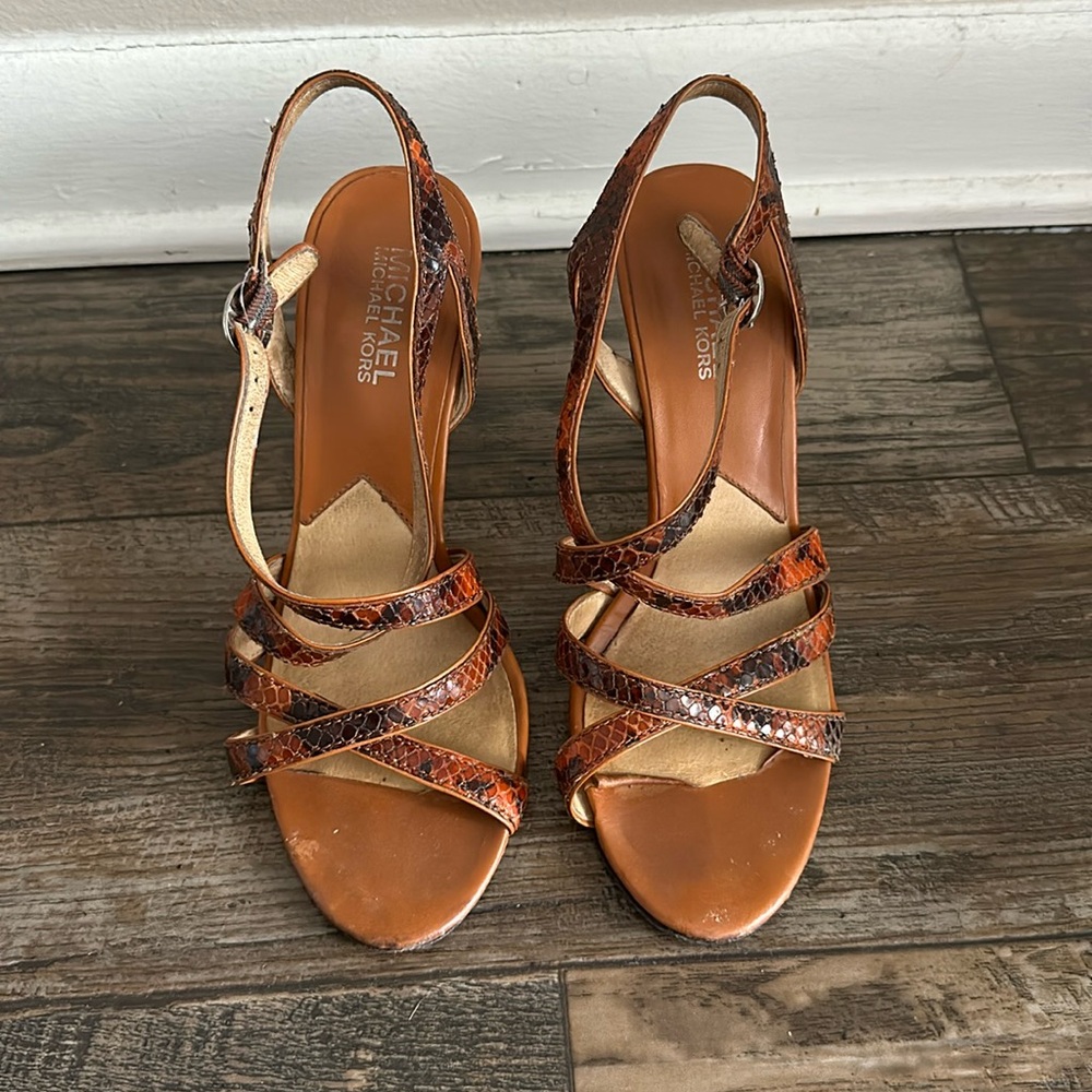 MICHAEL KORS SHOES SZ. 7